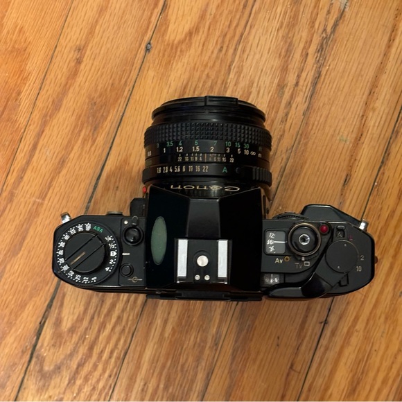 Canon A-1 vintage film camera - Picture 4 of 5